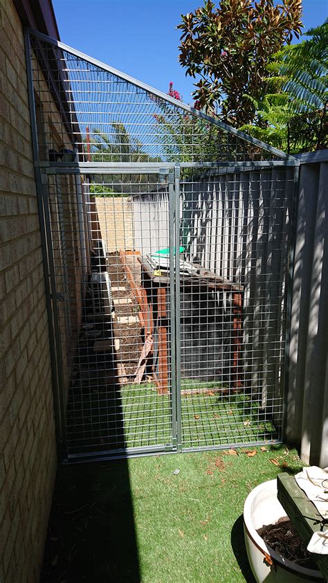 metal animal enclosure|www.customcages.com.